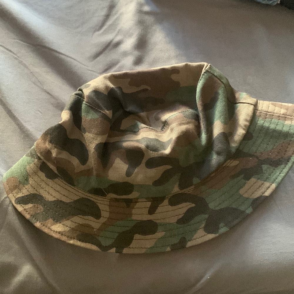 2 sides Bucket hat